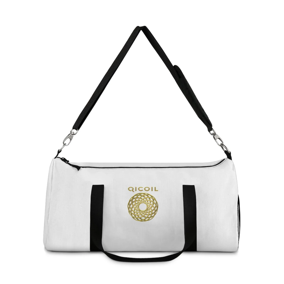 Hvit duffelbag med skulderstropp og gullfarget Qi Coil-logo